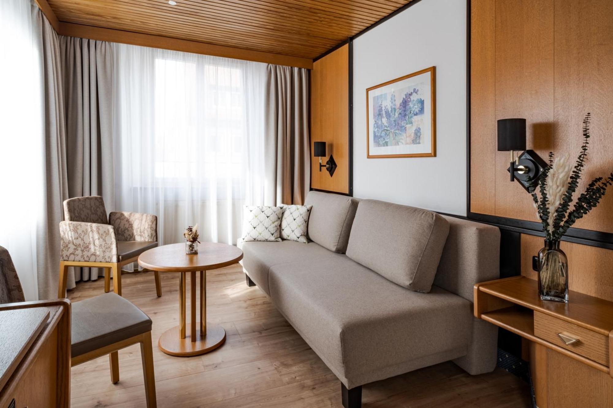 Hotel Goldener Hirsch Kaufbeuren Eksteriør billede